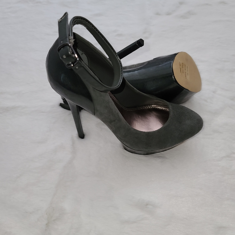 Gray heel with platform